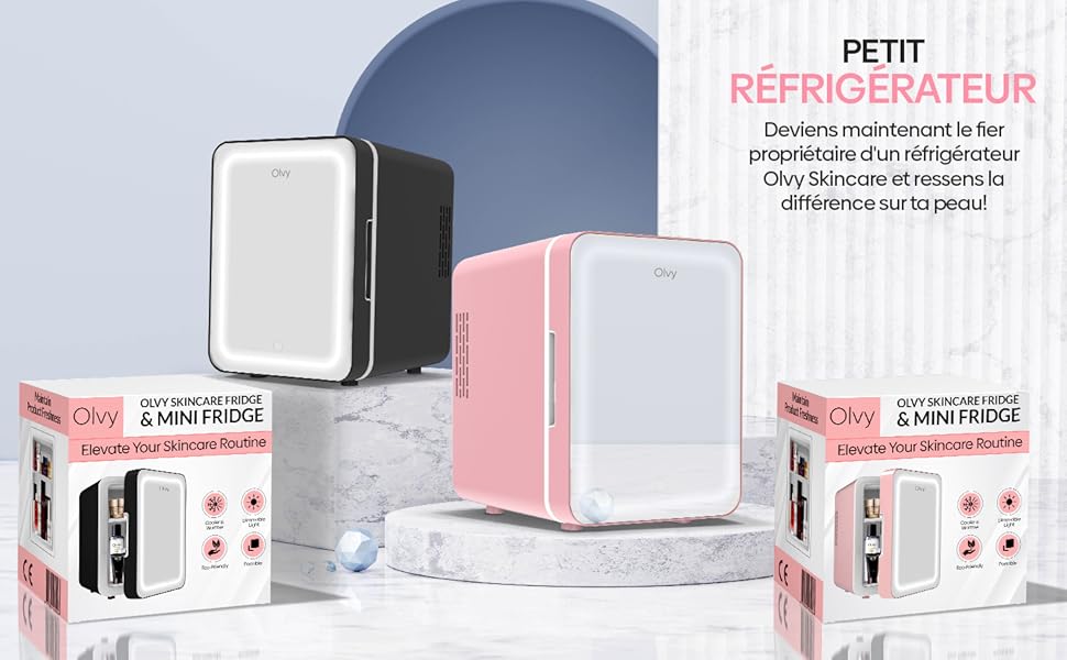 Mini-réfrigérateurs compacts aux couleurs blanc, noir et rose. Les boîtes de produits présentent les caractéristiques et les spécifications. Réfrigérateurs exposés sur une surface semblable à du marbre sur fond clair