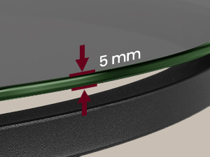 Schéma technique en gros plan montrant une mesure d'épaisseur de 5 mm entre deux surfaces avec des indicateurs de flèche rouge