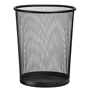 Corbeille à papier ou poubelle de bureau en maille noire présentée sous plusieurs angles, présentant une forme cylindrique et une construction en treillis métallique.