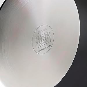 Casserole avec bec verseur Wecook! PRO