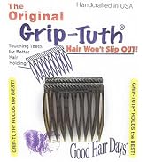 Le texte se lit comme suit : « The Original Grip-Tuth », « Handmade in USA », « Hair Won't Slip Out », « Good Hair Days ». Peigne à cheveux en plastique brun foncé avec des dents étroitement espacées.