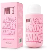 Série de contenants ou d'emballages de produits roses présentés sous différents angles, semblant être des produits de beauté ou de soins de la peau.