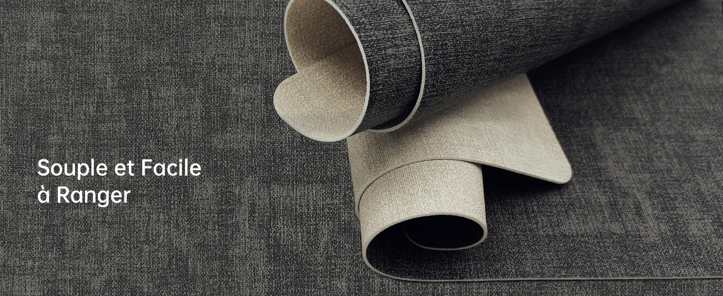 Le texte indique « Souple et Facile à langer ». Images rapprochées d'un tissu ou d'un matériau à texture foncée, montrant éventuellement la texture du produit ou des détails de la surface.