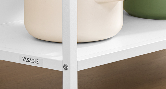 Le texte se lit comme suit : « NIVEAU SALON ÉLECTRIQUE CISEAUX ». Ciseaux ou ciseaux électriques professionnels montrés sur fond sombre avec affichage ou interface technique.