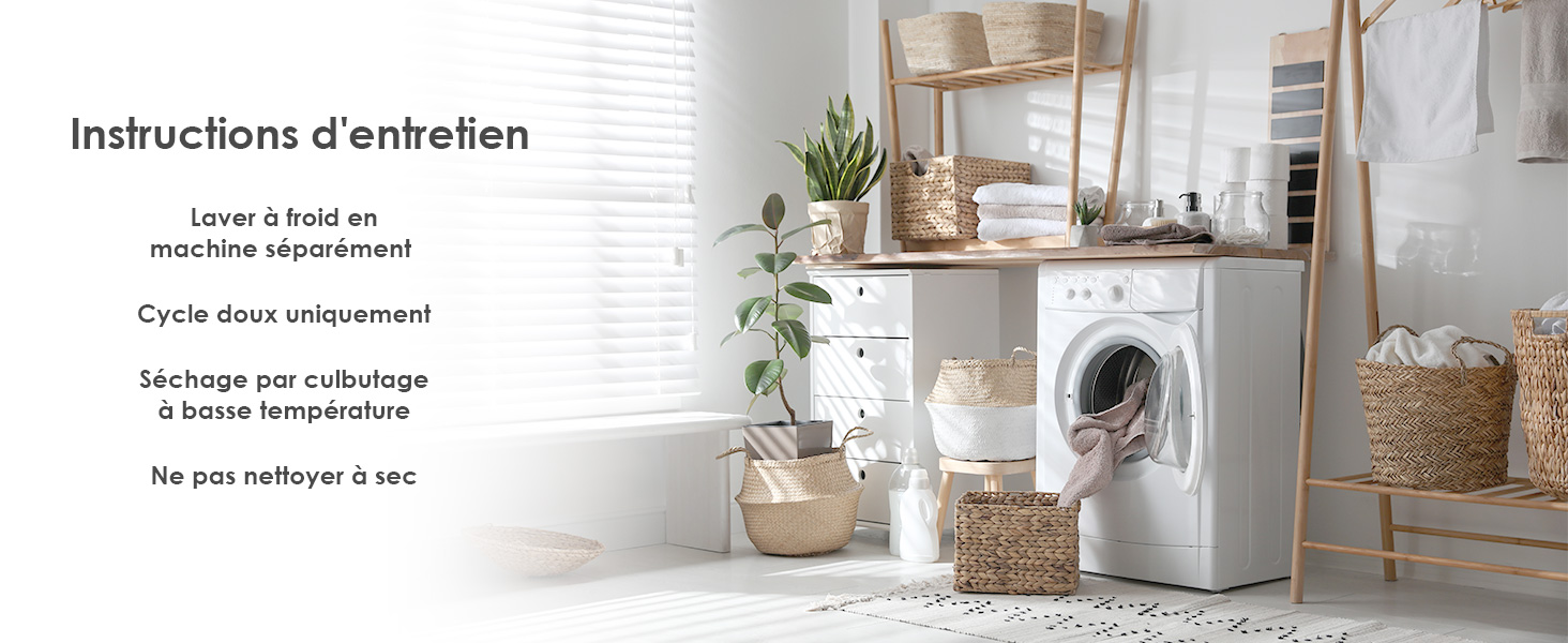 Buanderie avec machine à laver, plantes et paniers de rangement. Le texte en français fournit des instructions d'entretien pour les vêtements.