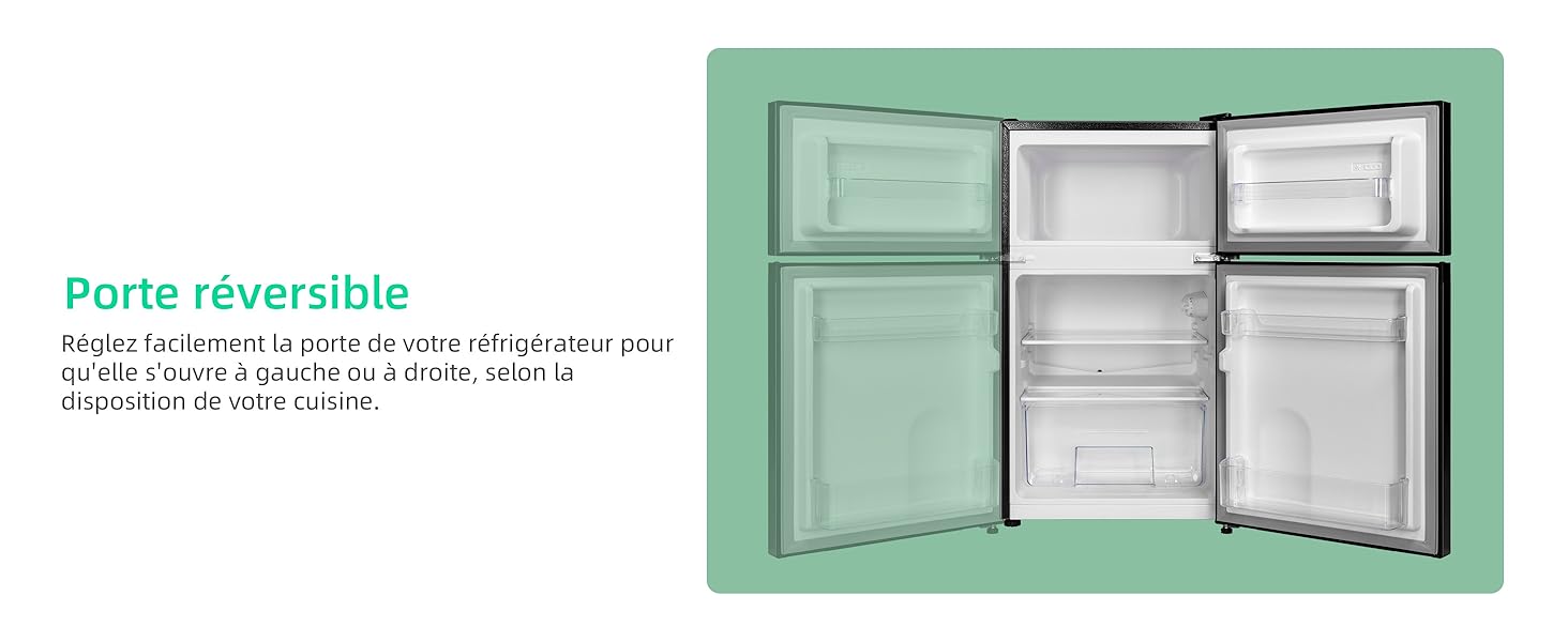 Réfrigérateur ouvert avec porte réversible, montrant les compartiments intérieurs, y compris les sections pour le congélateur et le réfrigérateur, sur un fond vert menthe.