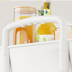 Meuble de rangement blanc avec compartiment à porte transparent contenant diverses bouteilles et contenants à boissons.