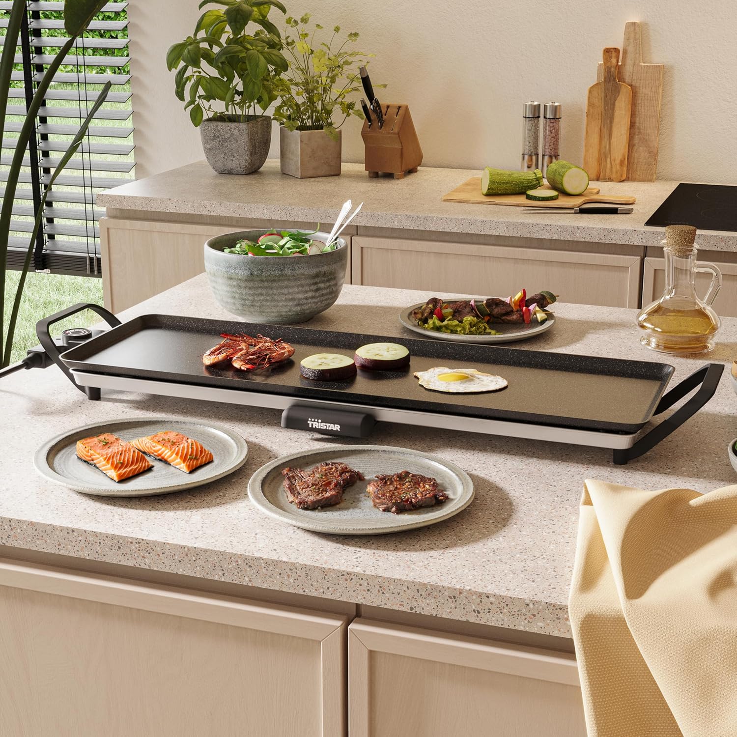 Tristar - Table grill slim L - 70x23 cm - Thermostat réglable, surface antiadhésive, bac amovible - BP-2668