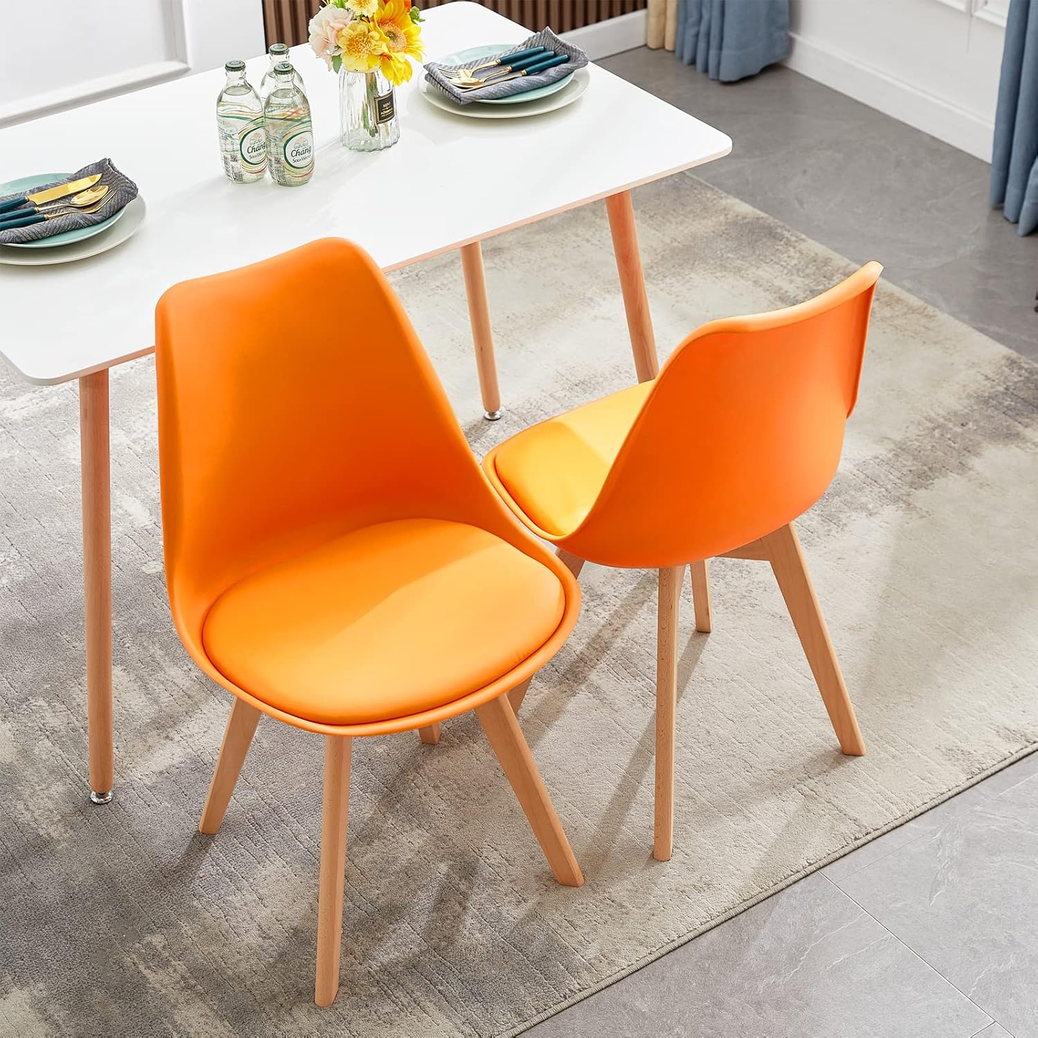EGGREE - Lot de 4 chaises scandinaves - bois hêtre, rembourrées, orange
