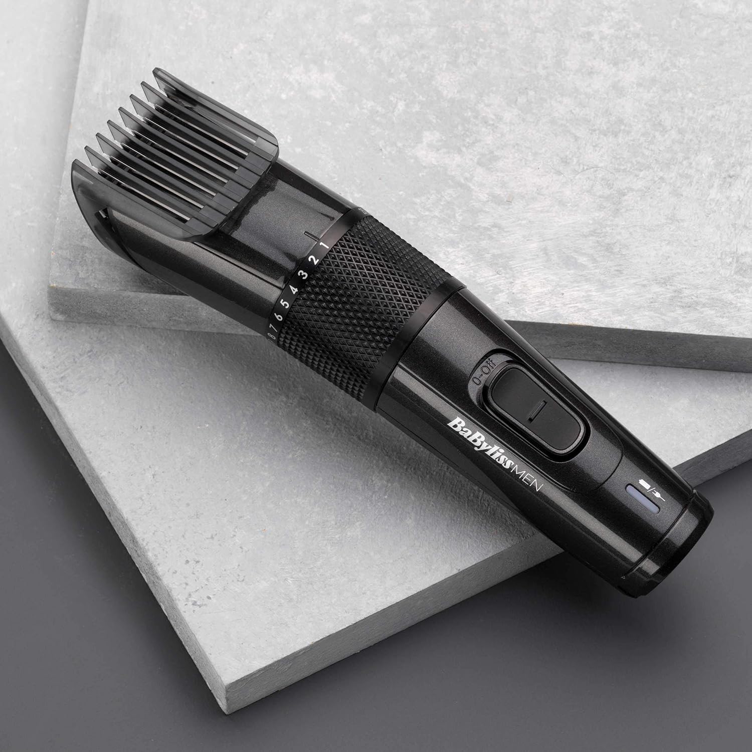 BaBylissMEN - tondeuse cheveux/barbe Carbon Titanium - coupe précise, accessoires - E978E