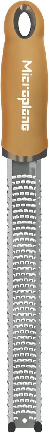 Microplane - Râpe à zesteur Jaune Moutarde - lame fine, multi-usages, fabrication USA