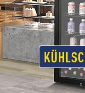 un distributeur automatique avec un distributeur de boissons