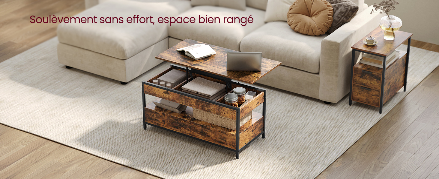 comprenant un canapé sectionnel beige avec une table basse de rangement en bois rustique et une table d'appoint avec cadres en métal