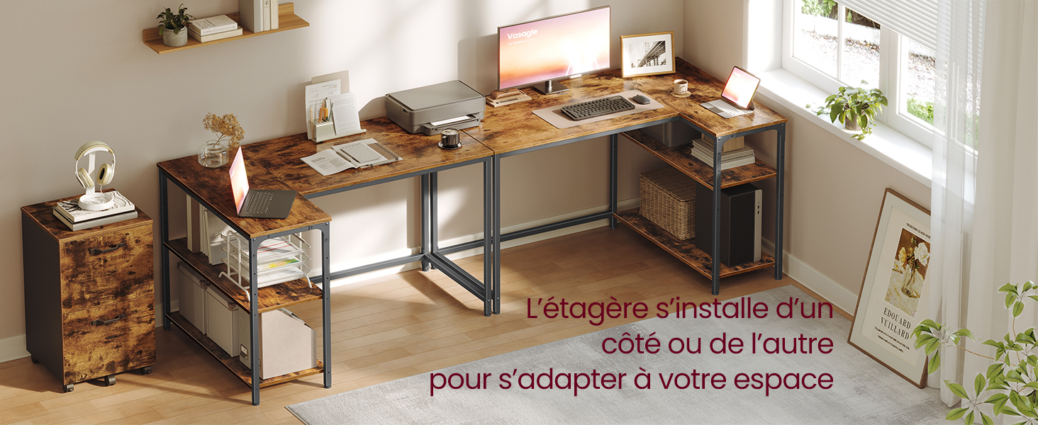 Le texte se lit comme suit : « L'étagère s'installe d'un côté ou de l'autre pour s'adapter à votre espace ». Étagères rustiques en bois présentées dans différents arrangements.