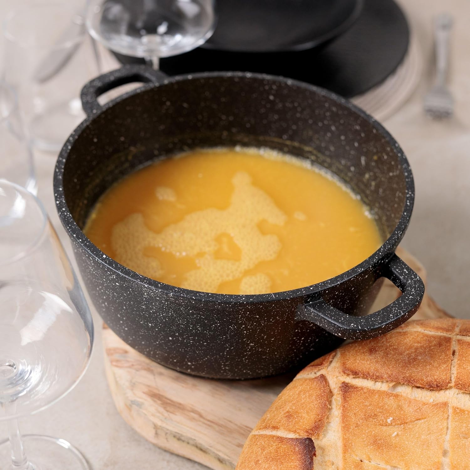 Kamberg - Marmite fonte aluminium 28 cm, revêtement pierre, induction, couvercle verre, 0008033