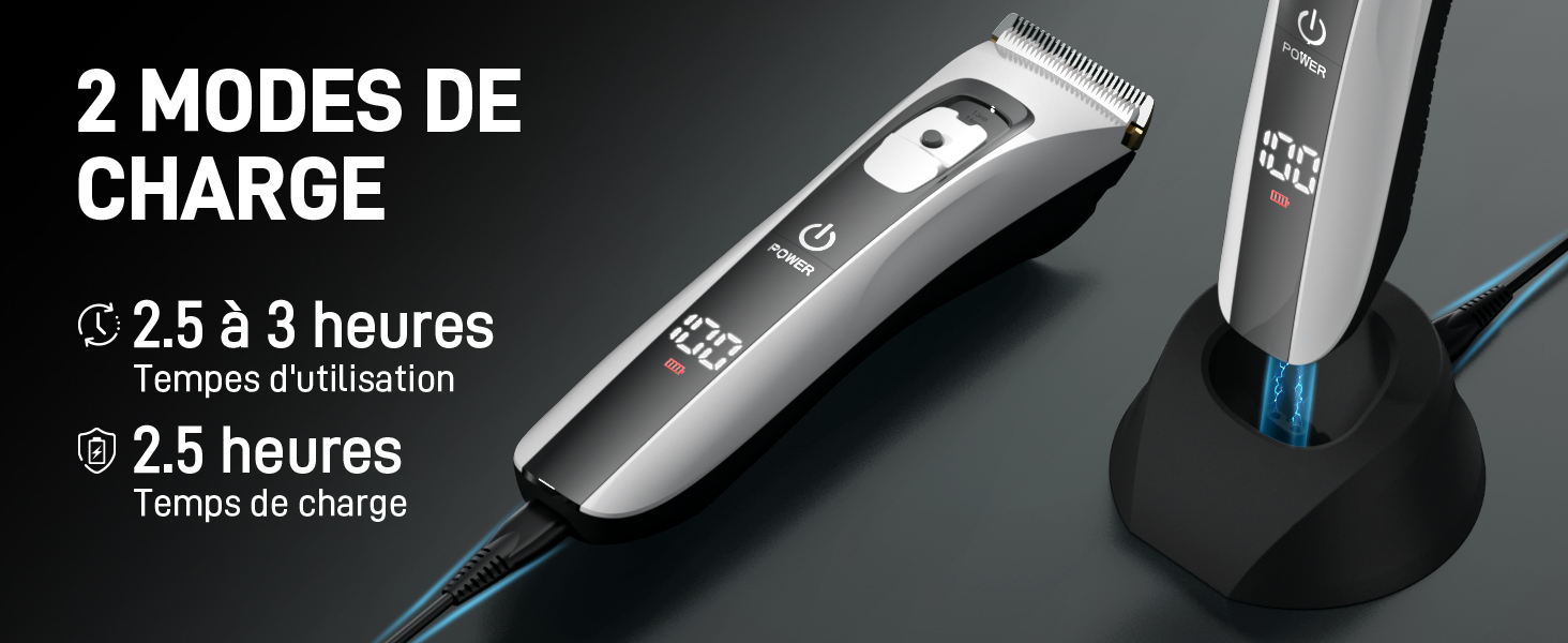 Le texte indique « 2 MODES DE CHARGE 2,5 à 3 heures ». Gros plan d'un appareil de toilettage métallique à affichage numérique, illustré avec un socle de chargement.