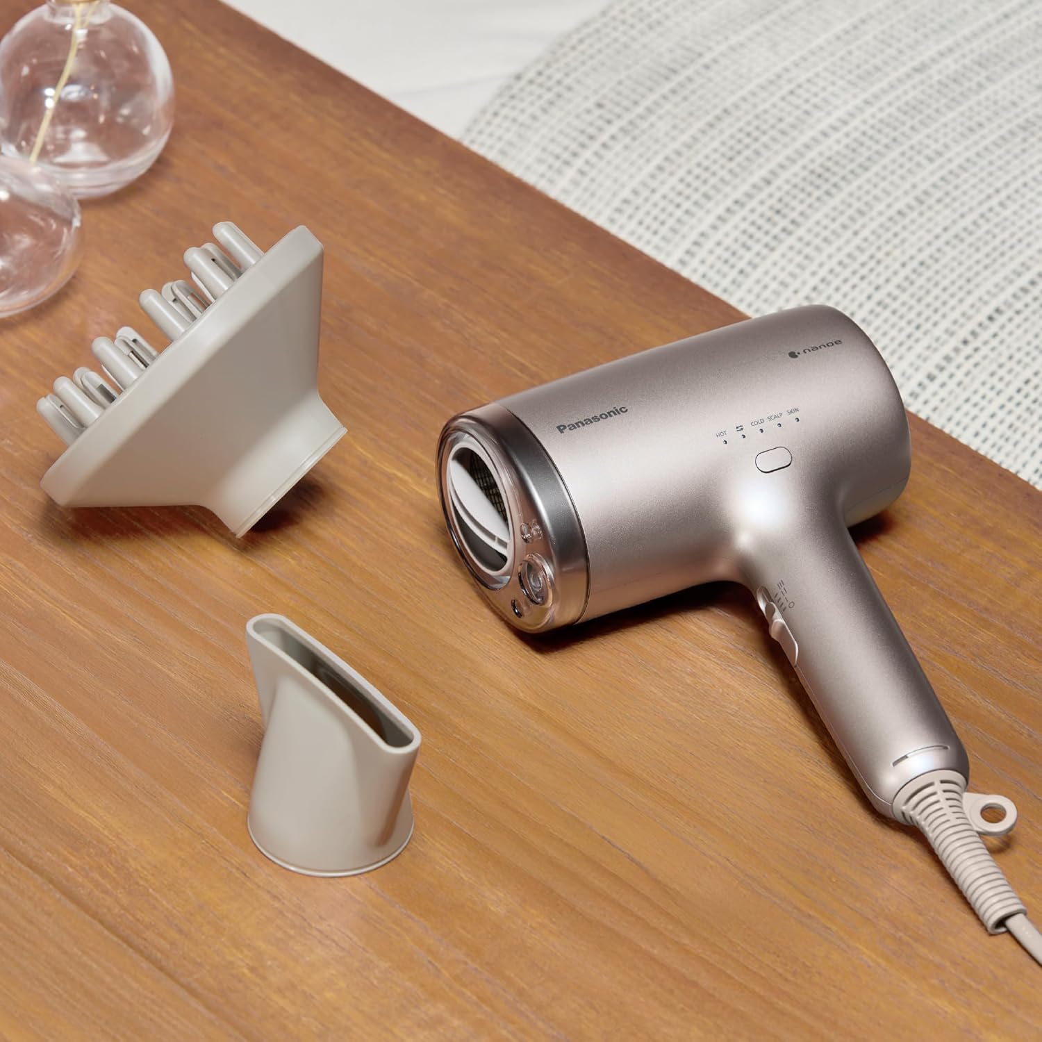 Panasonic - Sèche-cheveux Nanoe & Ions, 1600W, modes soin, EH-NA9N-E825